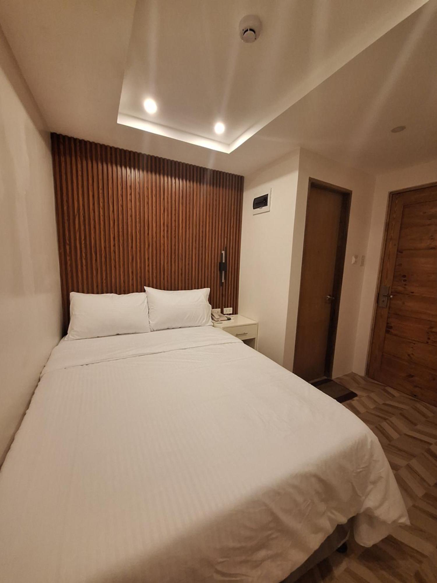 Casa Ison Hotel Sablayan Exterior photo